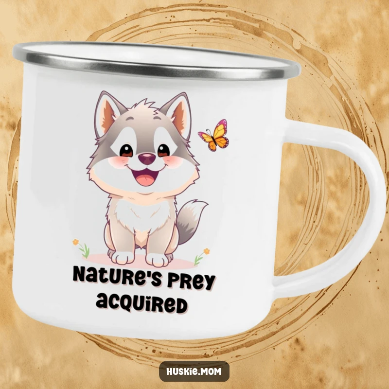 Funny Husky Camping Mug: A fluffy husky smiles while chasing a butterfly, ready for outdoor adventures and hot beverages.
